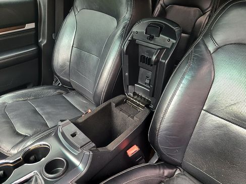 Used 2016 Ford Explorer Limited w/ Equipment Group 301A FWD image 40