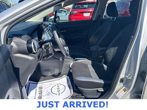 Used 2023 Nissan Versa SV image 18