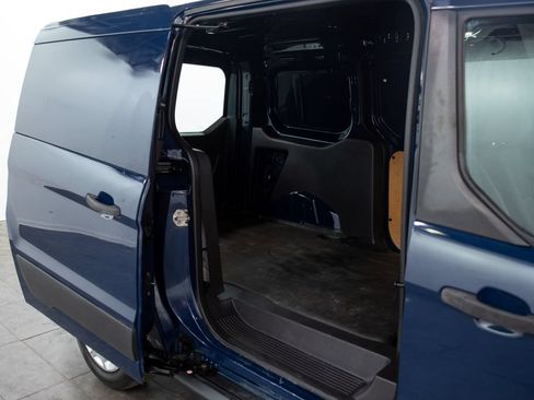 Used 2017 Ford Transit Connect XL FWD image 11