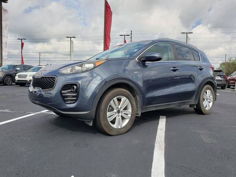 Used 2018 Kia Sportage LX w/ LX Popular Package AWD/4WD image 8