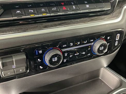 New 2026 Chevrolet Silverado 1500 LTZ w/ LTZ Premium Package AWD/4WD image 7