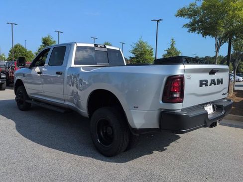 New 2026 RAM 3500 Tradesman AWD/4WD image 6