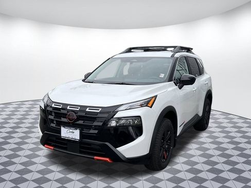 Used 2026 Nissan Rogue SV image 6