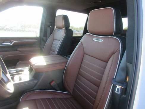 New 2026 GMC Sierra 3500 Denali Ultimate image 14