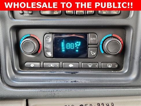 Used 2004 Chevrolet Suburban LT w/ Preferred Equipment Group image 24