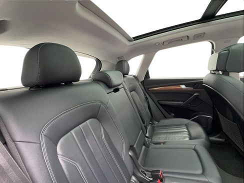 Used 2023 Audi Q5 2.0T Premium w/ Convenience Package AWD/4WD image 28