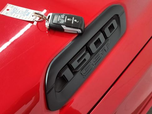 Used 2025 RAM 1500 Big Horn AWD/4WD image 42