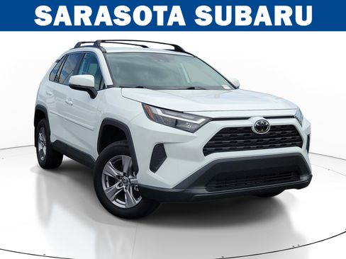 Used 2025 Toyota RAV4 XLE AWD/4WD image 1