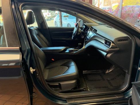 Used 2019 Toyota Camry SE image 26