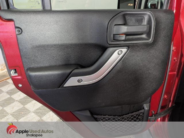 Used 2011 Jeep Wrangler Unlimited Sahara AWD/4WD image 23