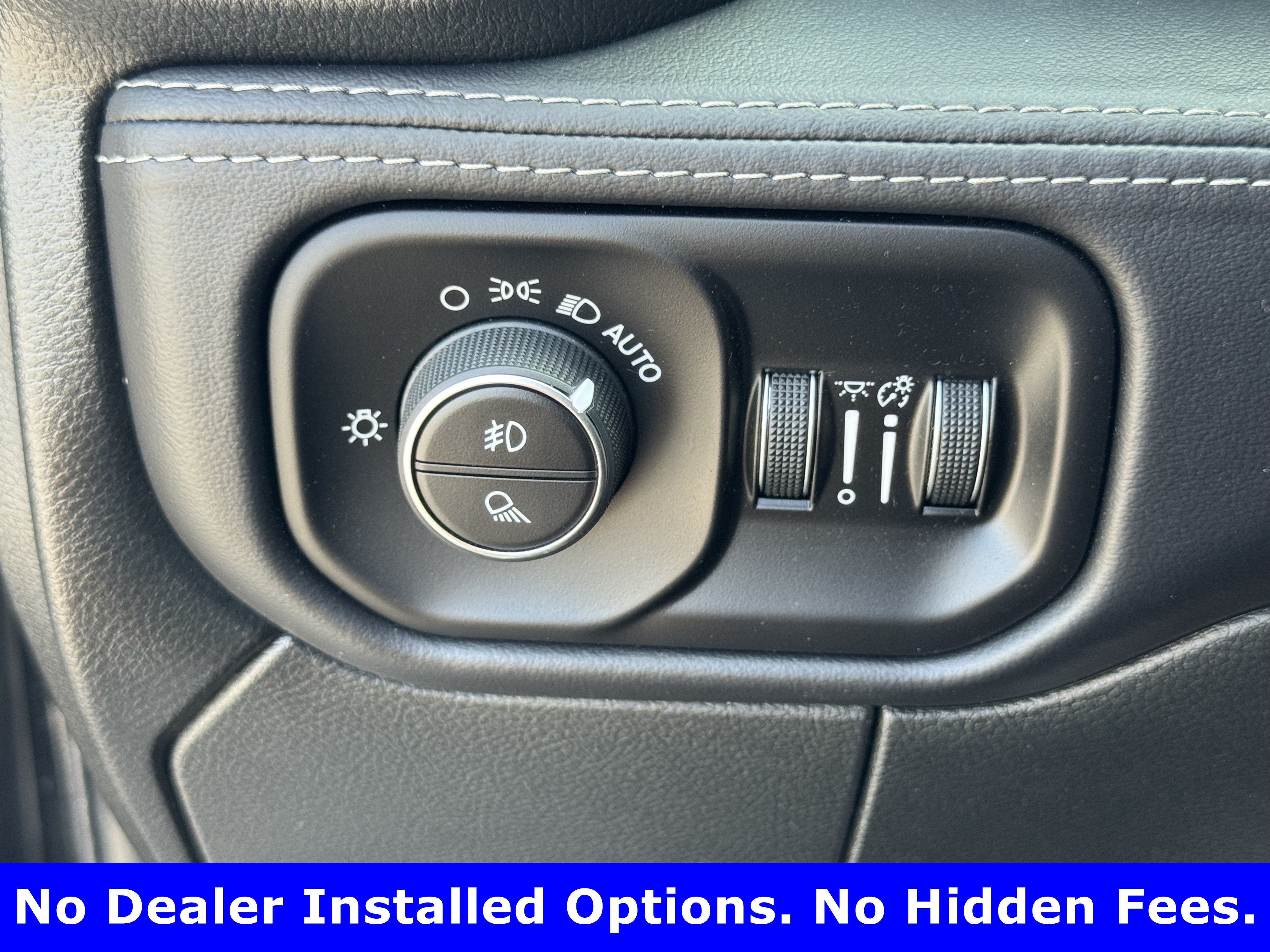 Used 2026 RAM 3500 Limited AWD/4WD image 22