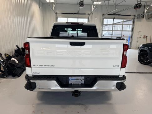 Used 2023 Chevrolet Silverado 1500 LTZ AWD/4WD image 4