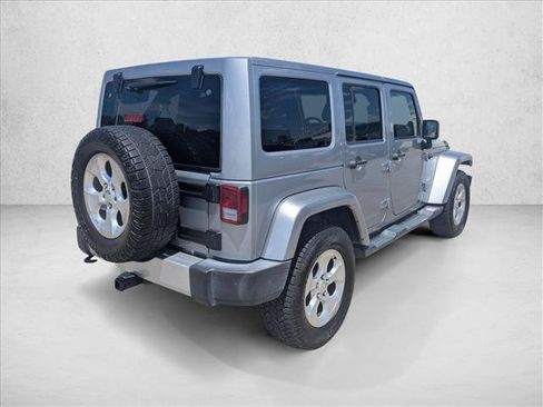 Used 2014 Jeep Wrangler Unlimited Sahara w/ Connectivity Group AWD/4WD image 5