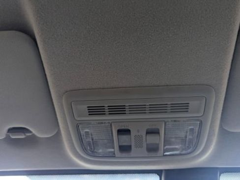 Used 2018 Honda Fit EX image 40