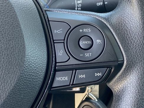 Certified 2025 Toyota RAV4 LE image 25