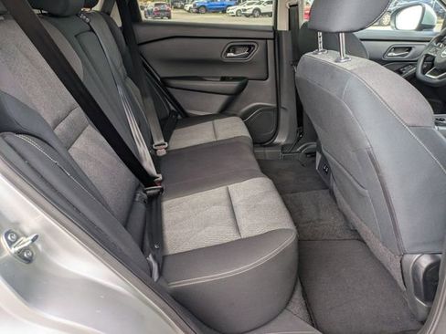 Used 2024 Nissan Rogue SV image 25