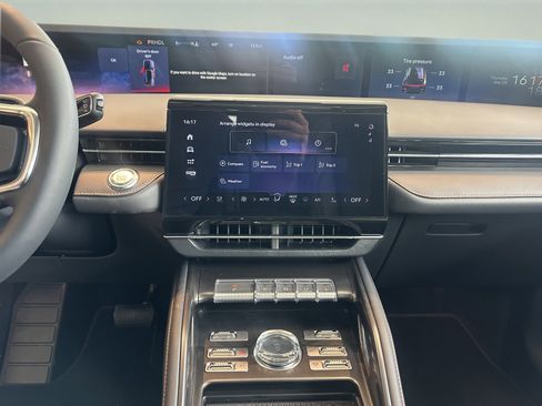 New 2026 Lincoln Nautilus Reserve w/ Jet Appearance Package AWD/4WD image 15