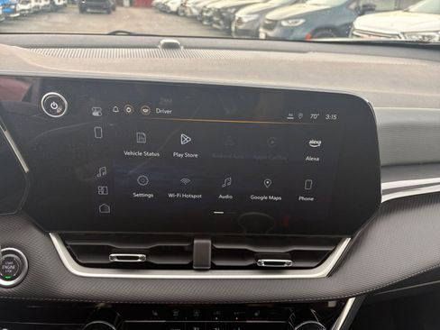 Used 2025 Chevrolet Equinox LT FWD image 20