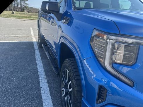 Used 2023 GMC Sierra 1500 AT4 w/ Technology Package image 10