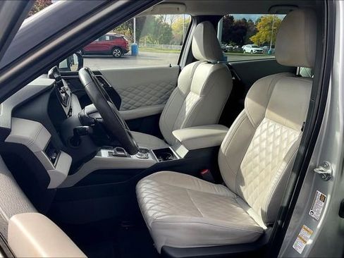 Used 2022 Mitsubishi Outlander SEL image 24