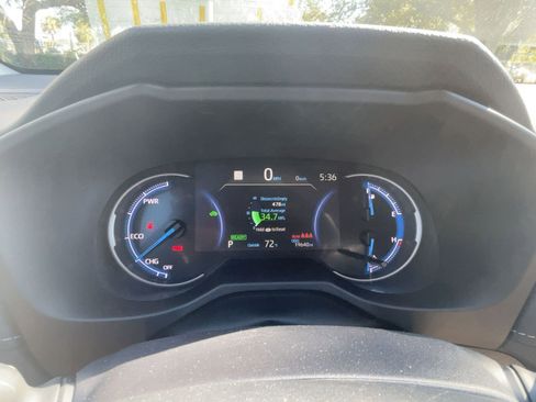 Used 2025 Toyota RAV4 LE image 10