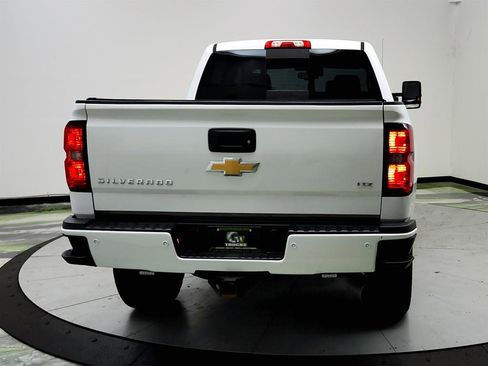Used 2019 Chevrolet Silverado 2500 LTZ w/ Duramax Plus Package AWD/4WD image 6