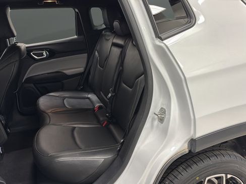 Used 2025 Jeep Compass Limited AWD/4WD image 21