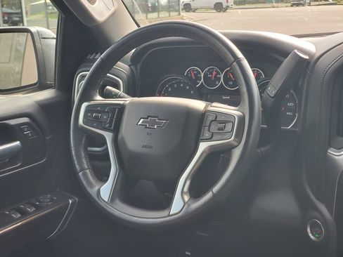 Used 2021 Chevrolet Silverado 1500 LT Trail Boss w/ Convenience Package II AWD/4WD image 32
