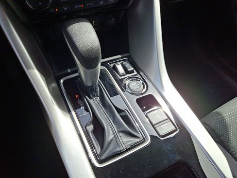 New 2025 Mitsubishi Eclipse Cross SE image 16