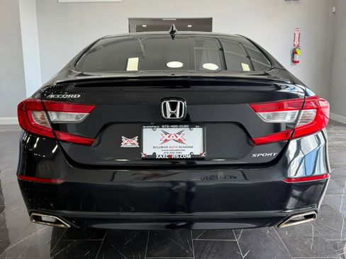 Used 2019 Honda Accord Sport image 5