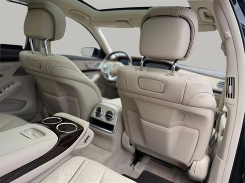 Used 2019 Mercedes-Benz S 560 4MATIC Sedan image 42