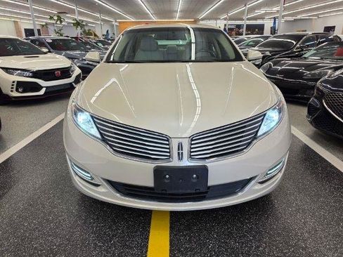 Used 2016 Lincoln MKZ w/ Equipment Group 300A Reserve FWD image 3