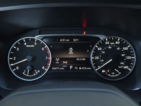 Used 2025 Nissan Rogue SV AWD/4WD image 21