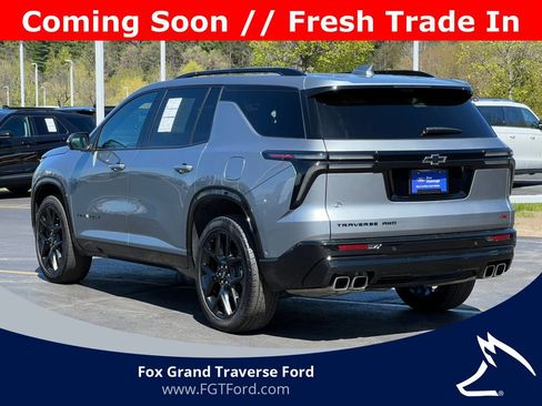 Used 2024 Chevrolet Traverse RS w/ LPO, Floor Liner Package AWD/4WD image 42