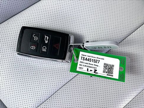 Certified 2025 Land Rover Range Rover Sport Dynamic SE AWD/4WD image 11
