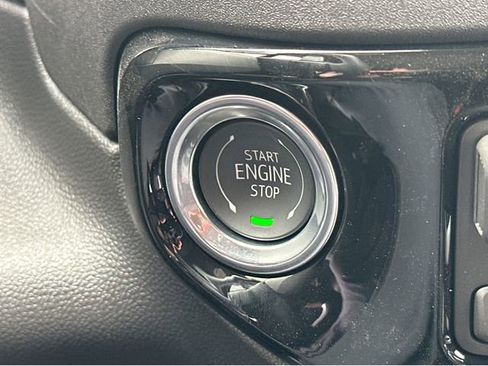 New 2026 GMC Sierra 1500 SLT AWD/4WD image 22