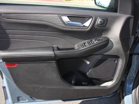 Certified 2023 Ford Escape Platinum FWD image 22