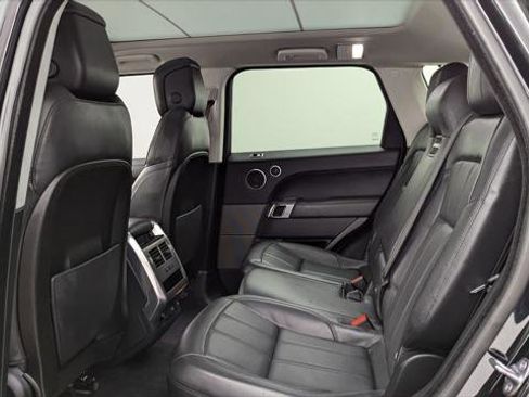 Used 2019 Land Rover Range Rover Sport HSE image 17