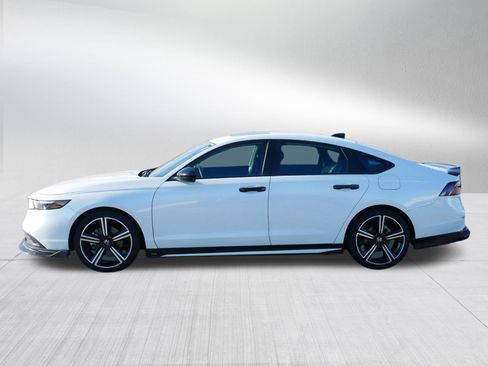 Used 2023 Honda Accord Sport image 4