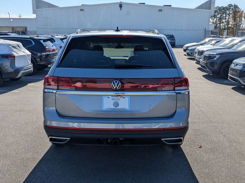 New 2026 Volkswagen Atlas SE image 4