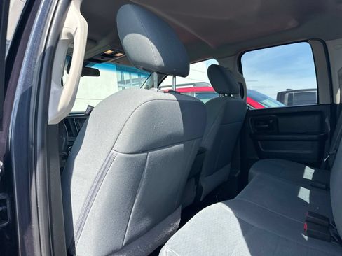 Used 2019 RAM 1500 Express w/ Express Value Package AWD/4WD image 19