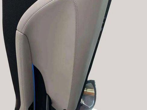 Used 2016 BMW i8 image 26