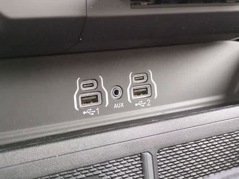 New 2025 RAM 1500 Laramie AWD/4WD image 31