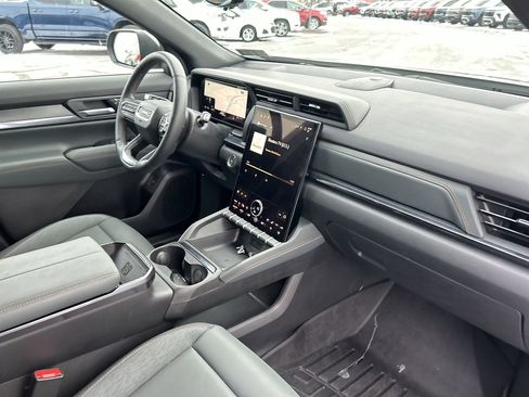 Used 2026 GMC Terrain AT4 w/ Convenience Package III image 16