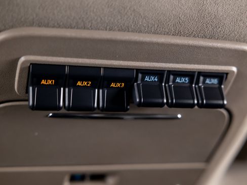 Used 2026 Ford F450 Platinum w/ Platinum Plus Package image 37