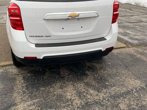 Used 2017 Chevrolet Equinox LS AWD/4WD image 3