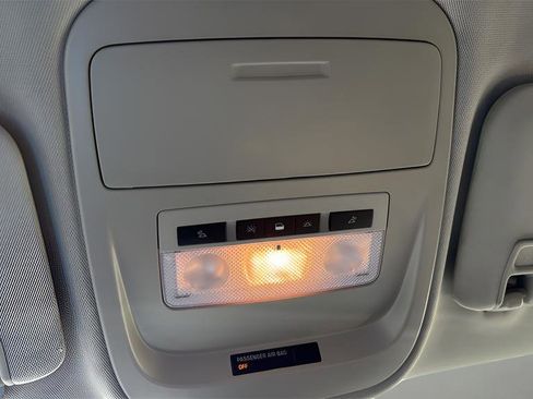 Used 2018 Chevrolet Colorado Z71 image 26