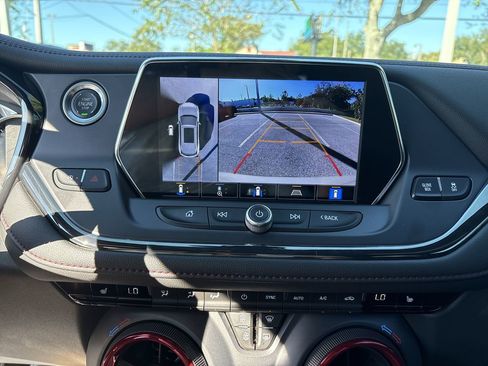 Used 2021 Chevrolet Blazer RS w/ Driver Confidence II Package image 30