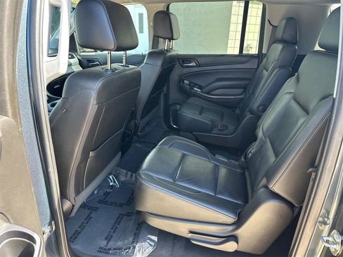 Used 2019 Chevrolet Suburban LT AWD/4WD image 10