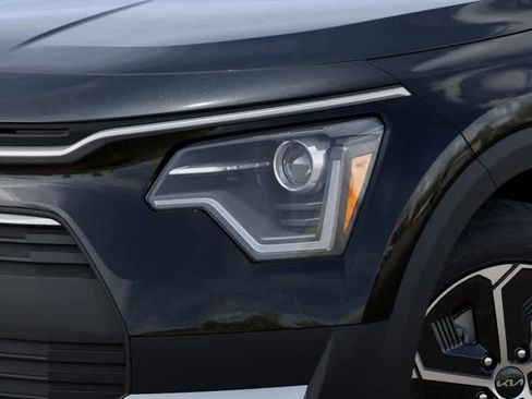 New 2026 Kia Niro LX FWD image 10